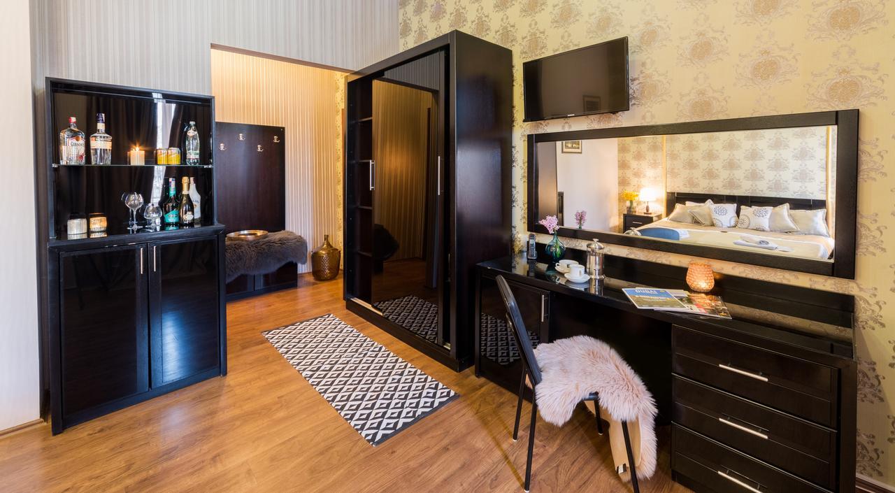 Gold Star Hotel Τυφλίδα Εξωτερικό φωτογραφία
