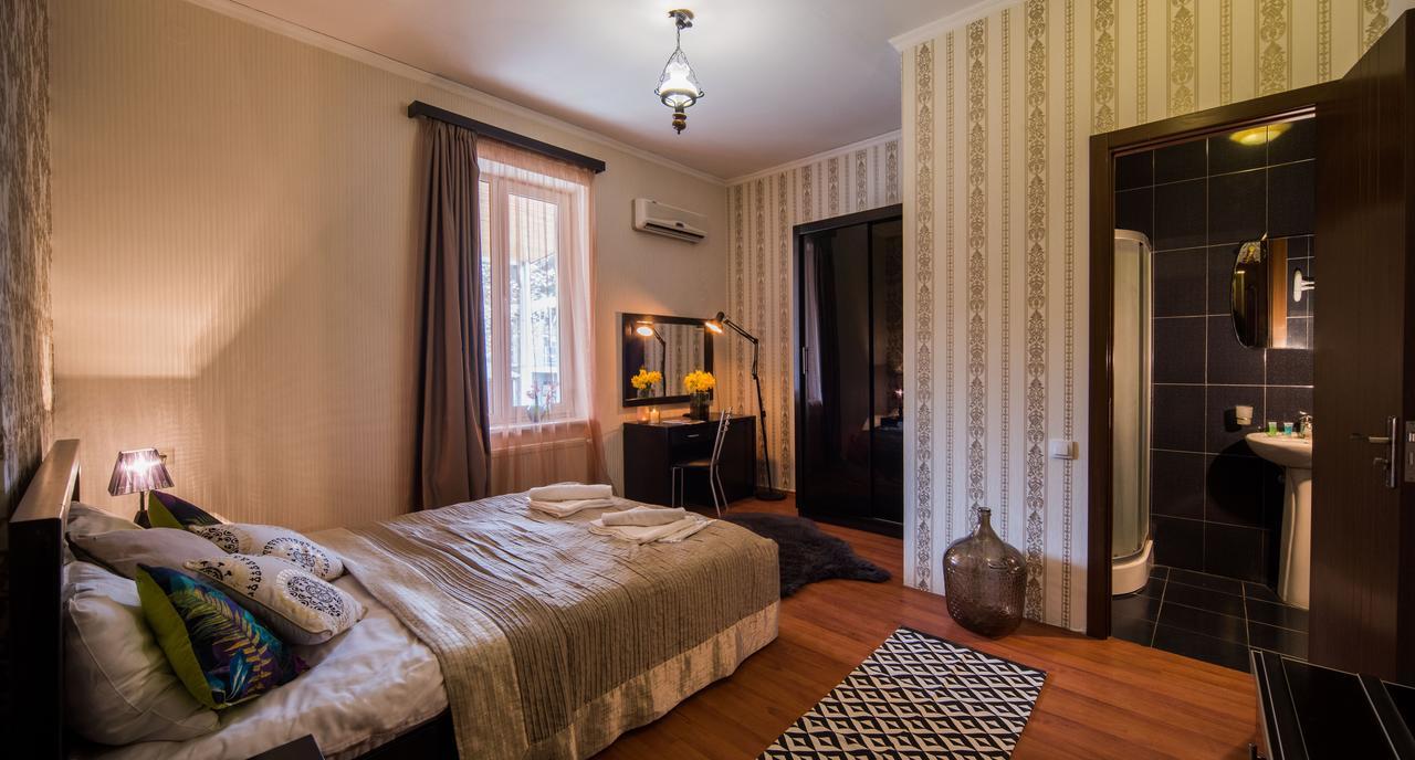 Gold Star Hotel Τυφλίδα Εξωτερικό φωτογραφία