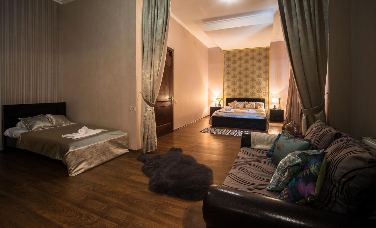 Gold Star Hotel Τυφλίδα Εξωτερικό φωτογραφία