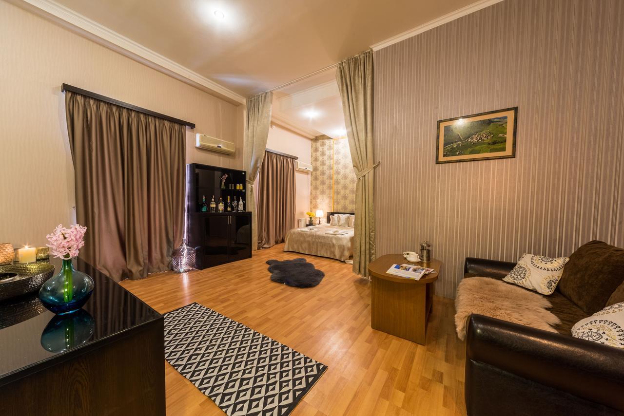 Gold Star Hotel Τυφλίδα Εξωτερικό φωτογραφία