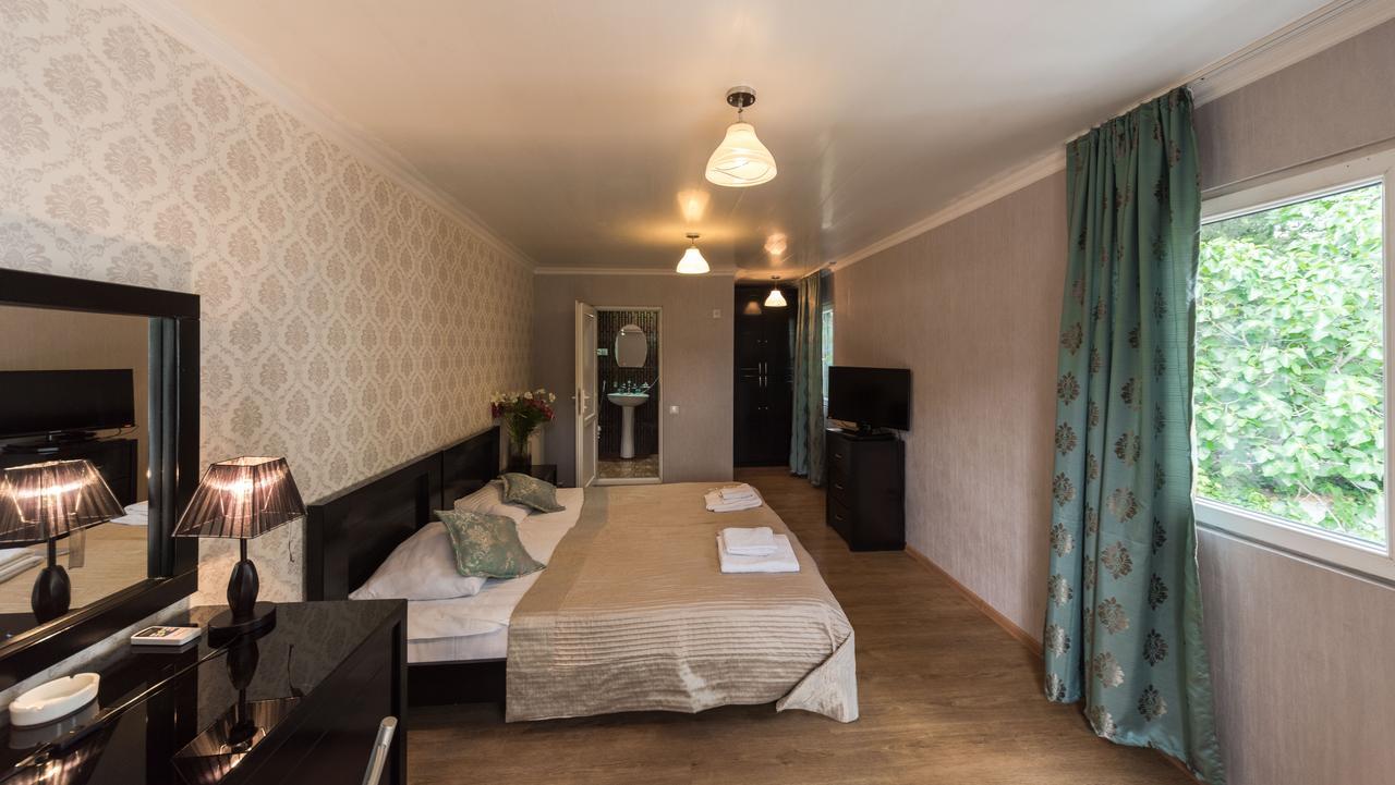 Gold Star Hotel Τυφλίδα Εξωτερικό φωτογραφία