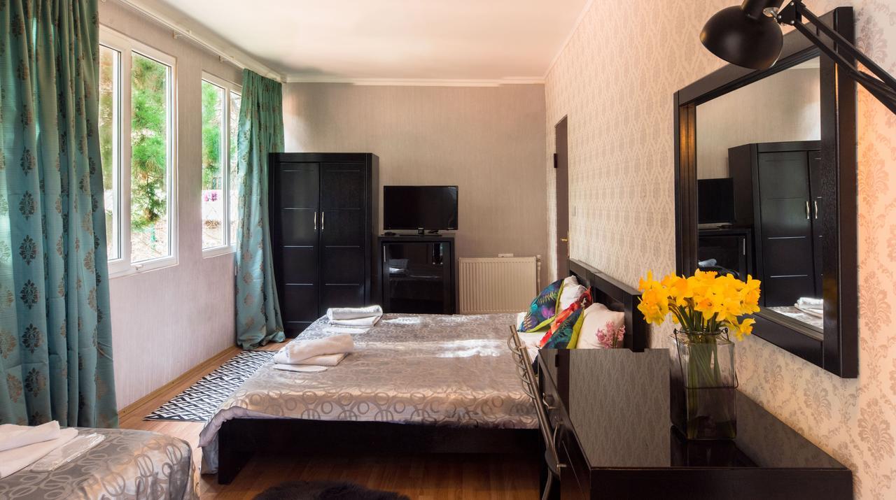 Gold Star Hotel Τυφλίδα Εξωτερικό φωτογραφία